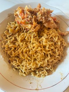Foto resep Judul : Mie goreng Ayam geprek