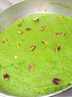 பிஸ்தா ஷீரா (Pista sheera recipe in tamil) செய்முறை முக்கிய புகைப்படம்