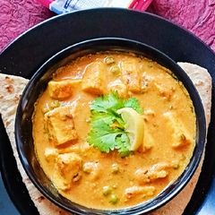 A picture of Paneer Kaju Curry.