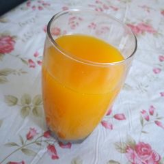 A picture of Turmeric and ginger drink.