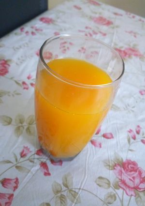 A picture of Turmeric and ginger drink.