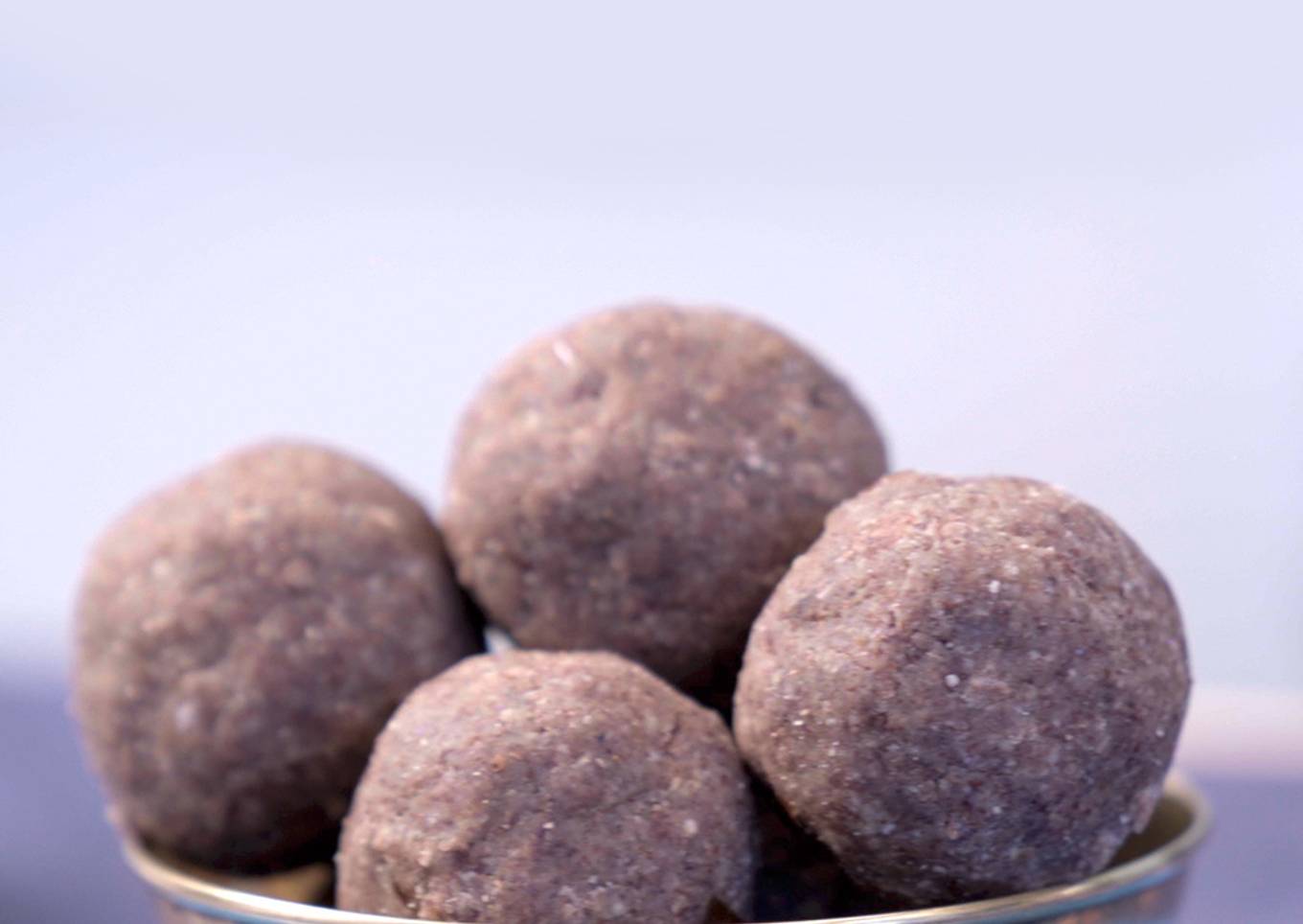 Ragi Oats Laddu