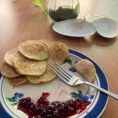 A picture of Low calorie pancakes.