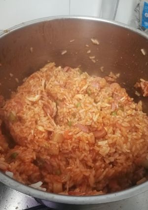 Una foto de Arroz con pollo al estilo colombiano
