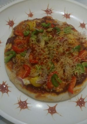 A picture of Cheesey Pav Bhajji Pizza.