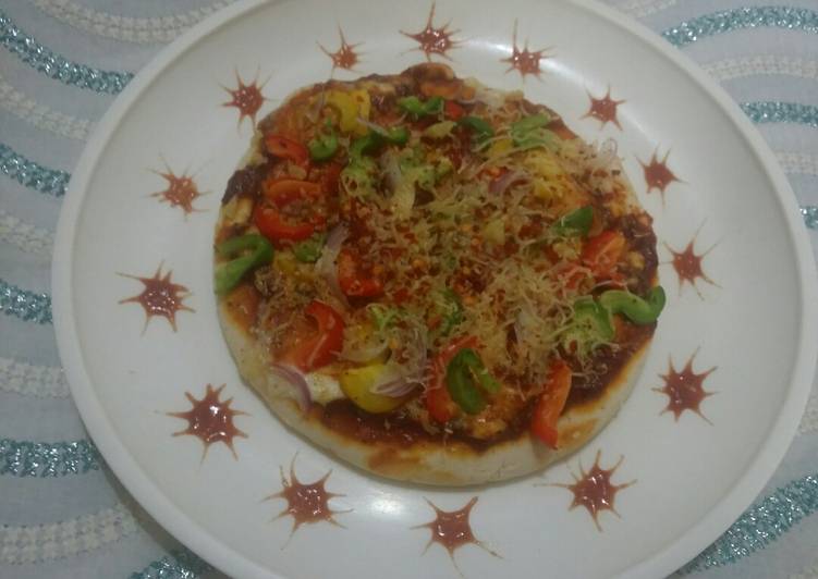 Steps to Make Homemade Cheesey Pav Bhajji Pizza