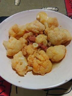 Una foto de Coliflor ajoarriero con jamón
