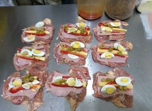 Una foto de Pata muslos rellenos
