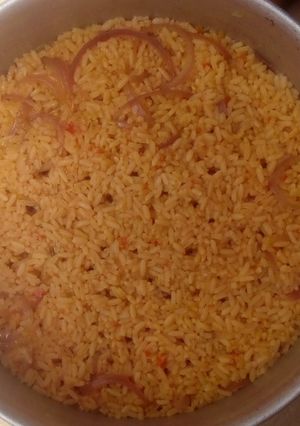 A picture of Jollof rice.