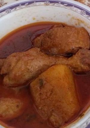 A picture of Chicken curry.
