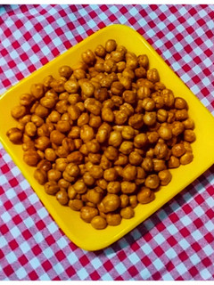 வறுத்த மசாலா வெள்ளை கொண்டைக்கடலை (Fried Masala white Channa recipe in tamil) செய்முறை முக்கிய புகைப்படம்
