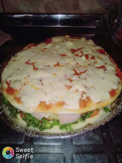 Una foto de Hambur-pizza