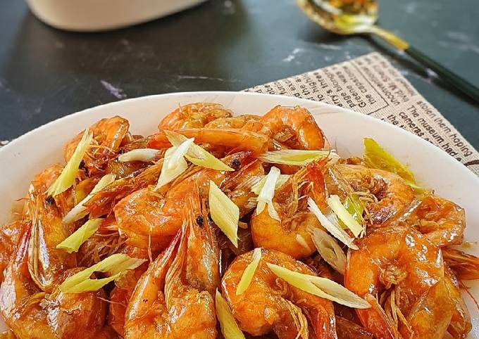 221. Udang Goreng Mentega