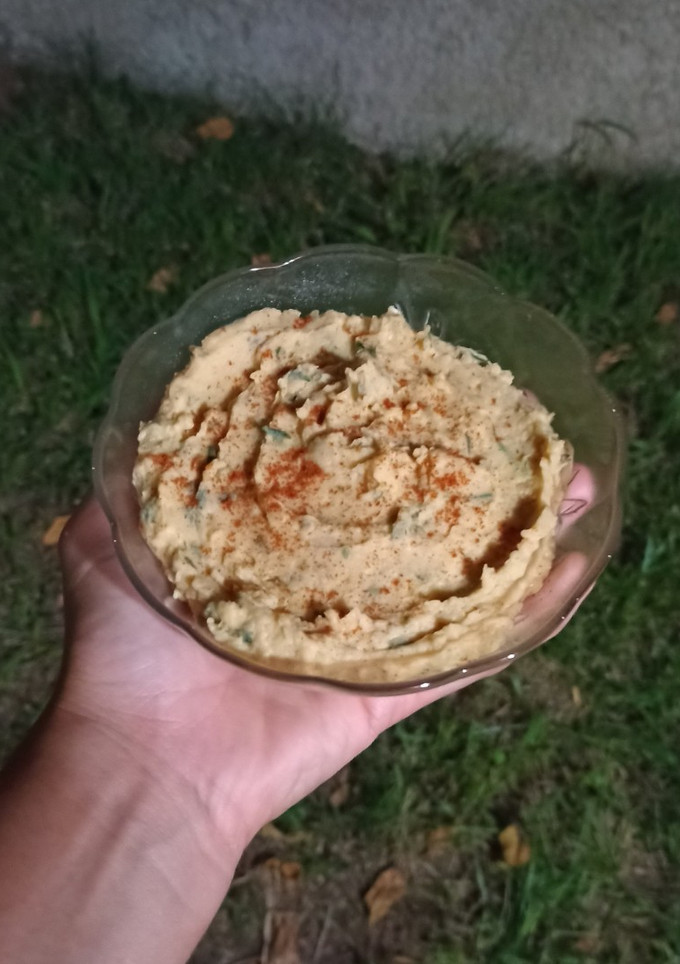 Una foto de Untable playero de alubias blancas, perejil y semillas (levemente picante) 🫘❤️‍🔥-vegano- :)