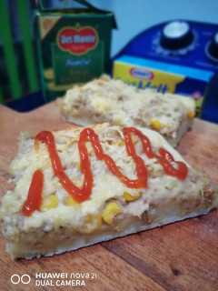 Foto resep Pizza Tuna Melt Empuk Simple Anti Gagal
