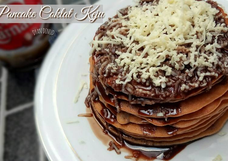 Cara mengolah Pancake Simple Cokelat Keju no Mixer  Anti Gagal