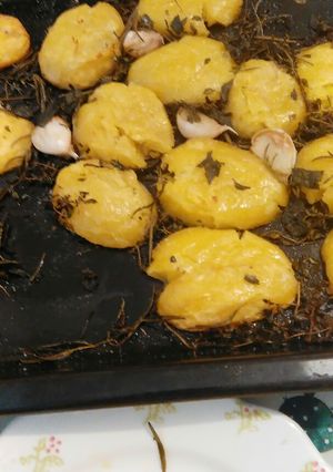 Sült krumpli törve recept fotója