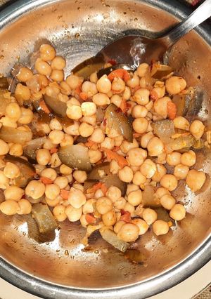 Una foto de Ensalada de garbanzos