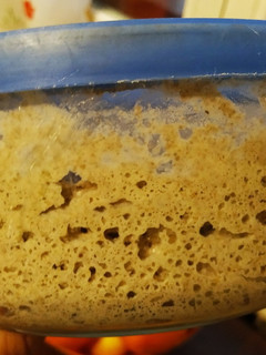 Una foto de Masa madre de centeno integral