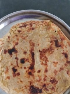 પૂરણ પોળી(puran poli recipe in Gujarati) રેસીપી મુખ્ય ફોટો