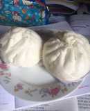 Bánh bao truyền thống và bánh bao chiên