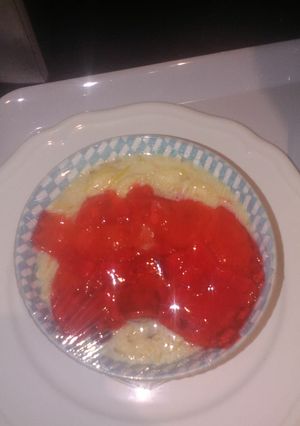 A picture of Vanilla Flavoured Custard.