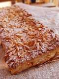 Coca de chicharrones v1 (con hojaldre)