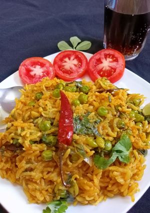 મેથી મટર રાઈસ (Methi Matar Rice Recipe In Gujarati) રેસીપી મુખ્ય ફોટો