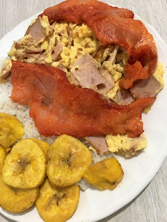 Una foto de Huevos de jamón arropados con tocino