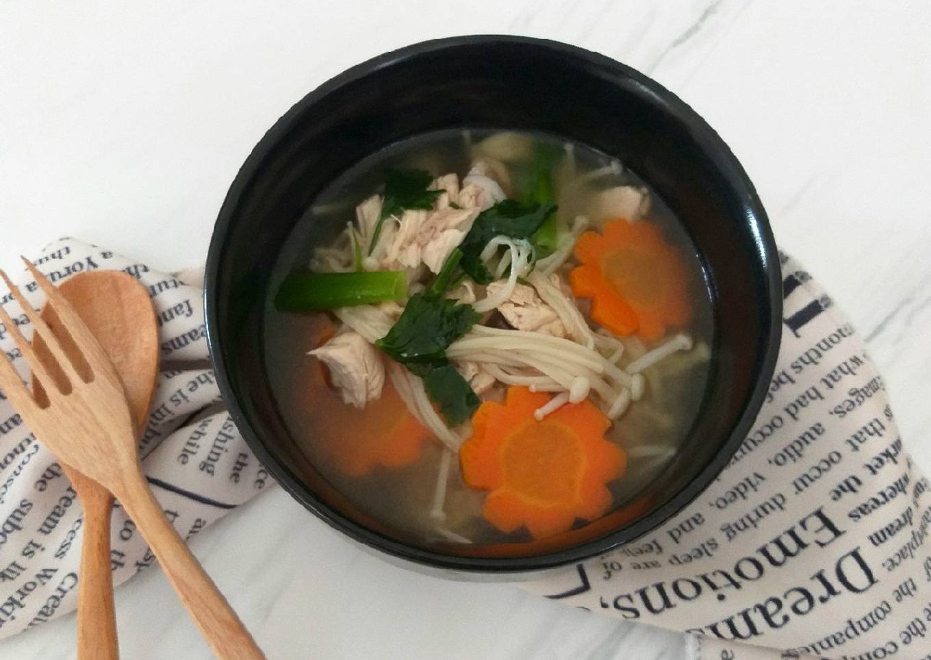 Sop Ayam Jamur Enoki