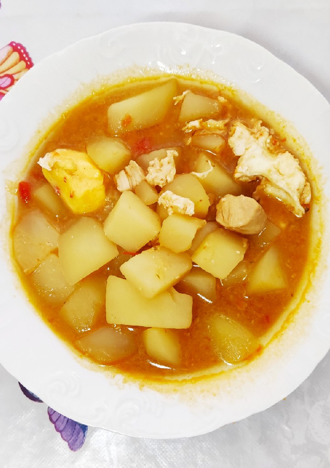 Una foto de Patatas guisadas 🤤 rápidas