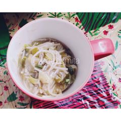 A picture of Cantonese Soupy Noodles.