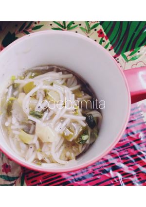 A picture of Cantonese Soupy Noodles.