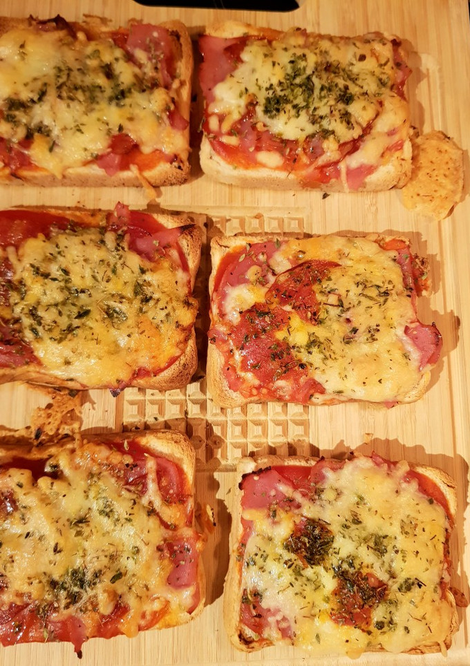 Una foto de Mini pizzas