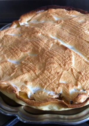 Une photo de Tarte meringuée pommes bananes et citron