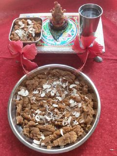ઘઉં ના લોટ નો ગોળ વાળો શીરો (Wheat Flour Gol Valo Sheera Recipe In Gujarati) રેસીપી મુખ્ય ફોટો
