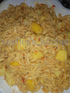 A picture of Macaroni and pasta jallop.