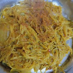 A picture of Namkeen seviyan.