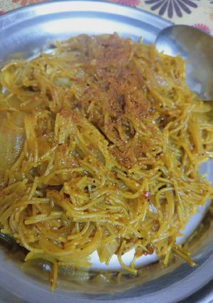 A picture of Namkeen seviyan.