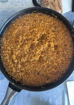 Una foto de Arroz con calamares