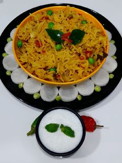વેજ મસાલા ખીચડી (Veg. Masala Khichdi Recipe In Gujarati) રેસીપી મુખ્ય ફોટો