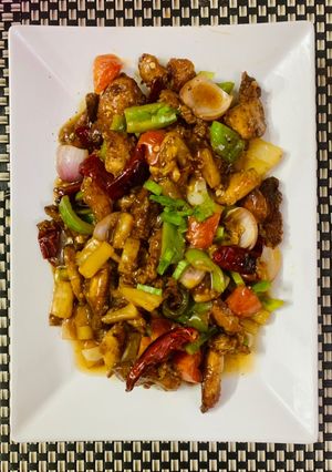 A picture of Pineapple Chicken.