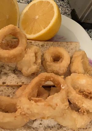 Una foto de Bocadillo de calamares 🦑