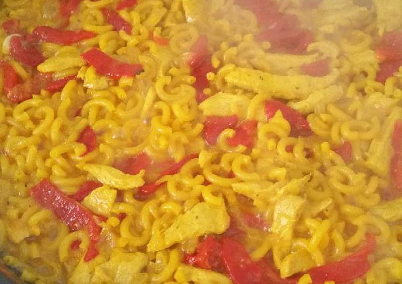 Fideua de pollo