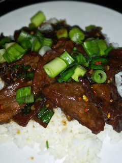 A picture of Mongolian beef.