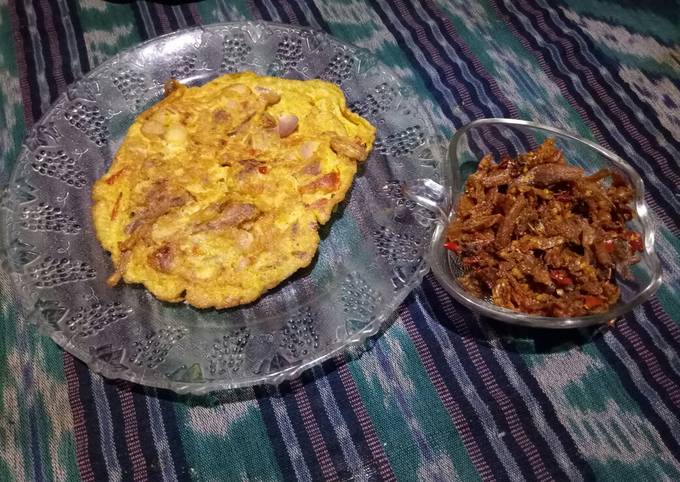 Yuk intip, Resep praktis membuat Dadar telur sambal ikan teri/ikan asin kecil2  nikmat