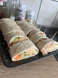 Tortilla tekercs recept fotója