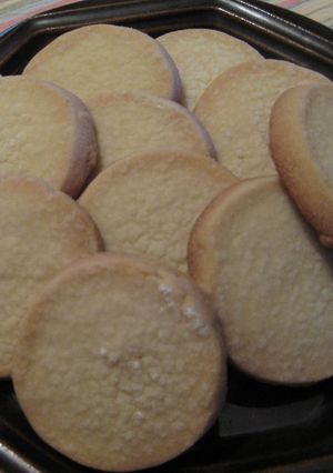A picture of Polvoron - Crumbly Butter Cookies.