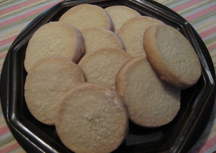 Polvoron - Crumbly Butter Cookies