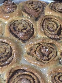 Una foto de Rolls canela veganos